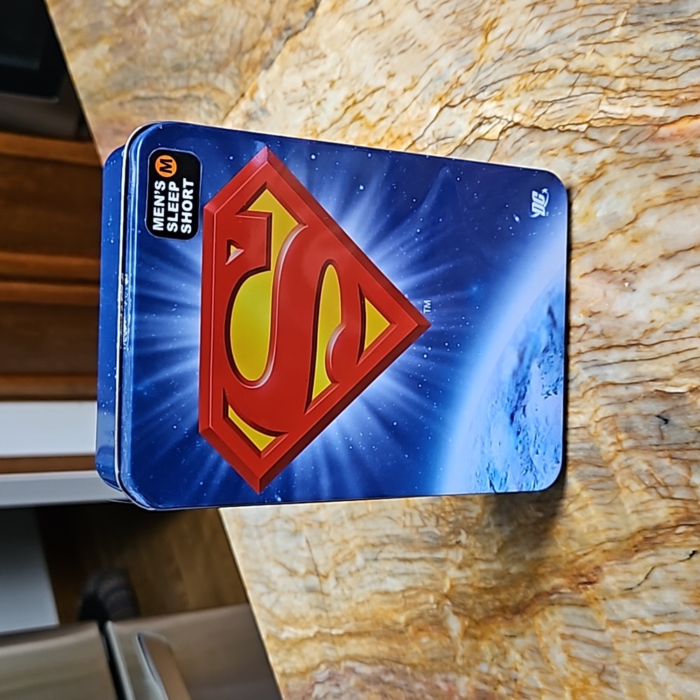 SUPERMAN Tin